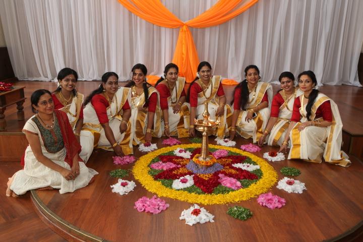 Онам, народный праздник урожая штата Керала, с большим размахом отметили в Москве 30 августа 2015